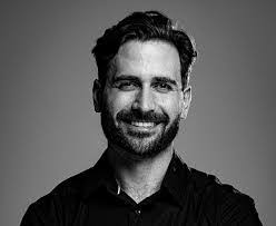 Tom Mccrory's Instagram, Twitter & Facebook