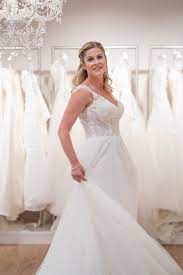 Wir ändern alle arten von kleidung, gardinen. Tipps Und Tricks Fur Dein Brautkleid Zwischen Spitze Tull Und Tranen