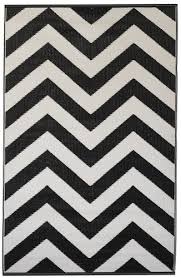 Black And White Indoor Outdoor Rug Fab Habitat Laguna Rugs 6 By 9 Feet Black White Fab Habitat Http Www Amazon Com Dp B00gz17kk6 Ref Cm Sw R Pi Dp Ttvm Black Rug Black White Rug Outdoor Rugs