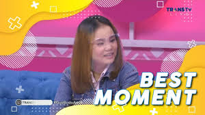 Namun di balik sosoknya yang viral di media sosial ini ternyata banyak pro dan kontra di kalangan warganet mengenai sosok amel. Suaranya Mirip Nike Ardilla Monica Sihotang Viral Best Moment Brownis 16 6 21 Youtube