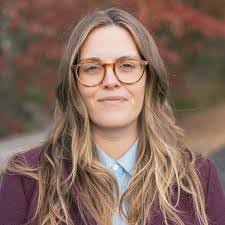 Suzanne Poole's Instagram, Twitter & Facebook