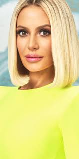 Selling Super Houses" Pilot (TV Episode 2023)