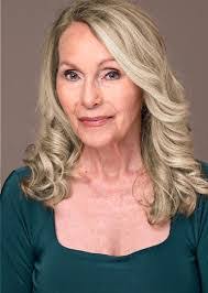 Cristina Bauer's Instagram, Twitter & Facebook