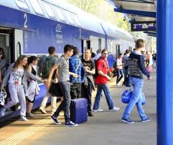 Tren iasi pascani informatii complete despre toate rutele pe mersul trenurilor: Vizita Papei DÄƒ Peste Cap Mersul Trenurilor Evenimentul Zilei