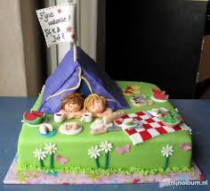 Get excited about a summer of roasting marshmallows, singing campfire songs and sleeping under the stars with our top camping cakes and cupcakes. Hiking Cakes