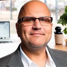 SCOTT SELLS MD. Signature Realty Group, LLC.