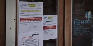 Elle se poursuit avec l'élargissement à toutes les personnes de plus de 75 ans, ainsi qu'à celles qui sont susceptibles de développer des formes graves. Charente Maritime 45 Cas De Covid 19 Signales Dans Les Ehpad