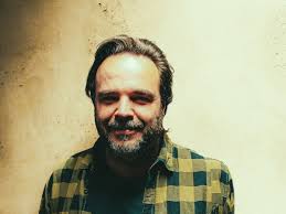 Eppo Janssen presenteert nieuwe muziek op Willy: 'Een bescheiden eerbetoon  aan mijn pa'