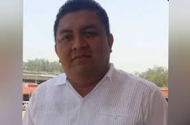 municipiosur.comFélix Olarte Ferral, Síndico en el Ayuntamiento de  Nanchital, es señalado de “candil de la calle y oscuridad de su casa”. El  edil no asiste a los eventos que organiza Esmeralda