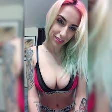 SuicideGirls
