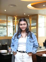 Bintangi Film Hit & Run, Caitlin North Lewis Kesulitan Berbahasa Indonesia 