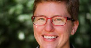 Queerying faith, life, and self: Rev. Emily E. Ewing