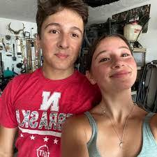 Nell Bauer's Instagram, Twitter & Facebook