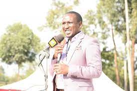 Kericho senator aaron cheruiyot has criticised remarks made by odm leader raila odinga over the weekend regarding how he would deal with corruption if elected as president. Senator Aaron Cheruiyot Confirms Jubilee Is A Tribal Party Says Not Meant For Luos