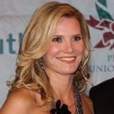 Cambi Burnham (@cambiburnham)