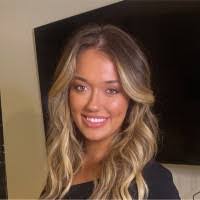 Kelly Voth's Instagram, Twitter & Facebook