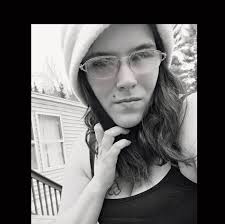 Size of ice cubes delivered to Riviera room