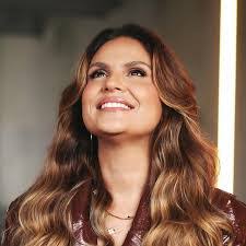 Kristen Dutton's Instagram, Twitter & Facebook