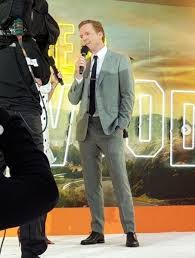 Leonardo dicaprio, brad pitt, margot robbie, damian lewis, luke perry, emile hirsch, dakota fanning, clifton collins jr., nicholas hammond, al pacino, scoot mcnairy release date: Video Interview Of Damian At The Uk Premiere Of Once Upon A Time In Hollywood July 31 2019 Damian Lewis
