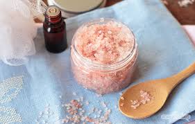 pink himan salt scrub to make for