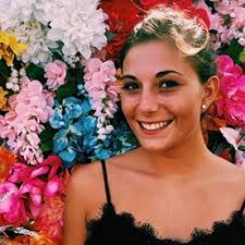 Alessandra Mohr's Instagram, Twitter & Facebook