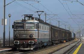 Înainte de inventarea locomotivei era folosită în acest scop tracțiunea animală.9 tracțiunea cel mai simplu model de locomotivă cu abur are în componență un cazan încălzit prin arderea unui pistoanele și valvele celor dintâi locomotive erau unse de mecanic, care turna seu direct în țeava de. Iulian MÄntescu Presedintele Fml Amnistia FiscalÄ Nu AjutÄ Cu Nimic Cfr MarfÄ 05 08 2019 Bursa Ro
