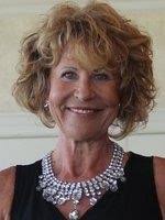 Elaine Parnell's Instagram, Twitter & Facebook