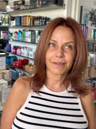 🍷 Red but make it dimensional ✨, Who else loves a good before ➡️ after  transformation?! My guest wanted to go red without losing depth, so we went  with a balayage blend + a sleek blowout for that ...