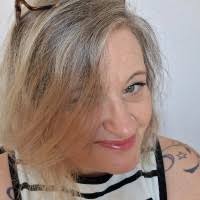 50+ "Julie Paxton" profiles