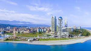 Located on the coast of the black sea, it is lined with palm trees and surrounded by mountains. Touren Batumi Getyourguide
