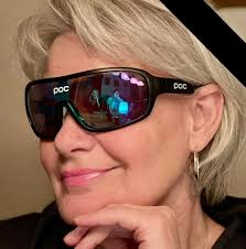 Mit diesem Bild von gestern Abend in Chieming starten wir schwungvoll in  die neue Woche ❤️. Im Hintergrund sind wieder die Hochplatte und die  Kampenwand zu sehen ☺️, und es gab einen