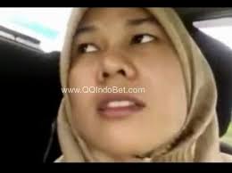 Awek melayu tudung merah hot menggoda. Skandal Ustad Ngentot Jilbab Free Indo Jilbab Porn Video 11 Xhamster