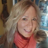 100+ "Eigenberg" profiles