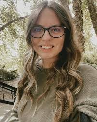 Laura Mcgarity's Instagram, Twitter & Facebook