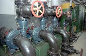 Peste 250 de blocuri din sectoarele 2 si 6 sunt afectate un numar de 225 de blocuri si imobile din sectorul 2 si alte 27 din sectorul 6 sunt afectate, miercuri, de avarii la reteaua de termoficare. Avarie La Radet