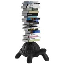 La table basse relevable ou encore appelée table basse transformable est ce que l'on appelle un meuble. Table Basse Tortue Qeeboo