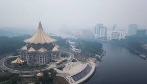 Tahap udara kembali tidak sihat di sarawak. Kabut Asap Kebakaran Hutan Kalimantan Malaysia Terpaksa Liburkan 400 Sekolah