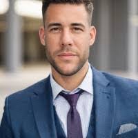 Tara Lebsack's Instagram, Twitter & Facebook