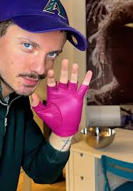 Taylor Swift Bonus Track Dilemma