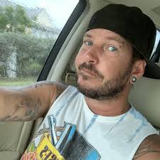 Brandon Hooker's Instagram, Twitter & Facebook