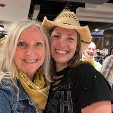 🌟What an amazing weekend in Dallas with my crew! 🌟So great to see  everyone at our spring event! So many familiar faces and new ones to add to  the @lwpchiro family! I'm