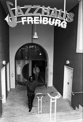 Jazzfestival freiburg is an established festival that takes place once a year at several concert venues in freiburg. Jazzzeitung 2007 05 Jazz Heute Das Jazzhaus Freiburg Feiert 20 Jahriges