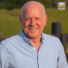 Check out the latest episode of the “To Be Completely Blunt” podcast with Michael  Plum “Clerk” from Deschedule.Earth! In this episode, Michael talks about  his work with a diverse group of advocates,