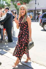 ©2021 group nine media inc. How Jennifer Aniston S Style Has Evolved Over The Years