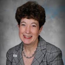 Lisa Simonton's Instagram, Twitter & Facebook