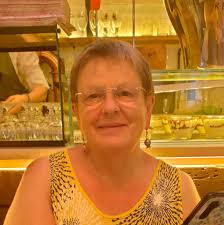 Is it allowed to take some stones from the beach