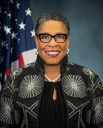 Her mother, beverly (bushfield), was a homemaker, and her father, thad harold harden, was in the military. Marcia Fudge Wikipedia