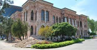 İstanbul kasımpaşa'daki sultan abdulaziz'in yaptırdığı tarihi divanhane karakol binası gece yarısı yıkıldı. Kasimpasa Da Tarihi Bina Akp Talimatiyla Yikildi