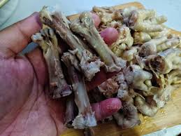 Disini kami kongsikan 8 cara melembutkan daging ayam pencen ini, bila dah lembut rasanya memang lebih sedap dan nak makan pun mudah. Resepi Kerabu Kaki Ayam Simple Sahaja Lagi Sedap Kalau Diratah Begitu Sahaja Kitpramenulis