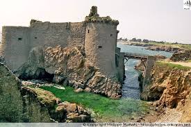 Vieux Chateau De Profil Ile D Yeu Ankryan Photos Ile Yeu Ile Chateau France